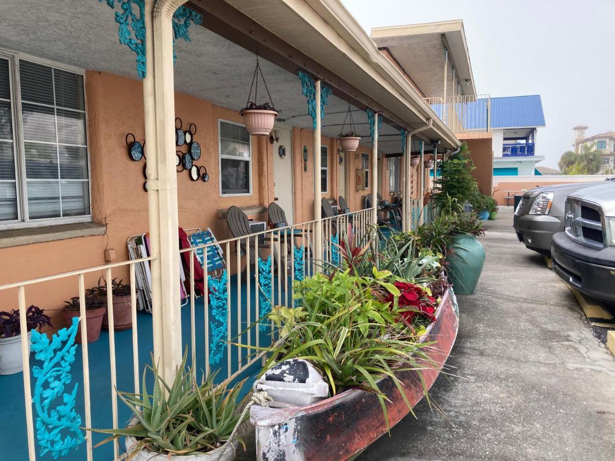 סיינט פיטרסברג Michaels Siesta Motel מראה חיצוני תמונה