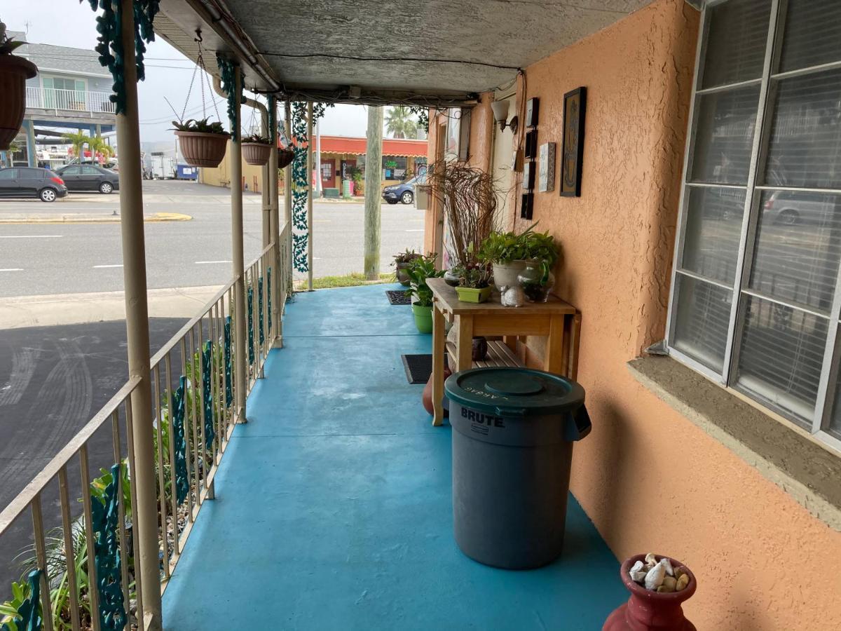 סיינט פיטרסברג Michaels Siesta Motel מראה חיצוני תמונה