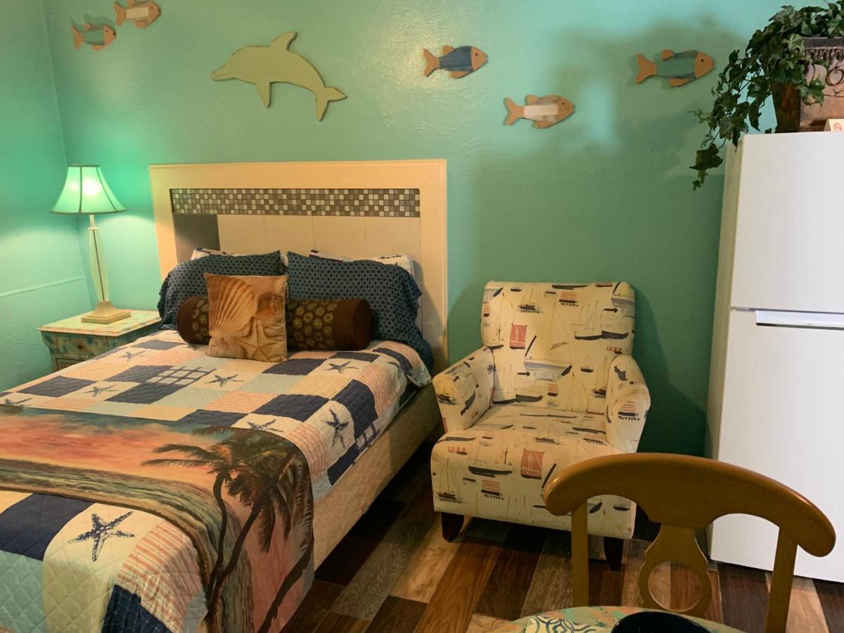 סיינט פיטרסברג Michaels Siesta Motel מראה חיצוני תמונה