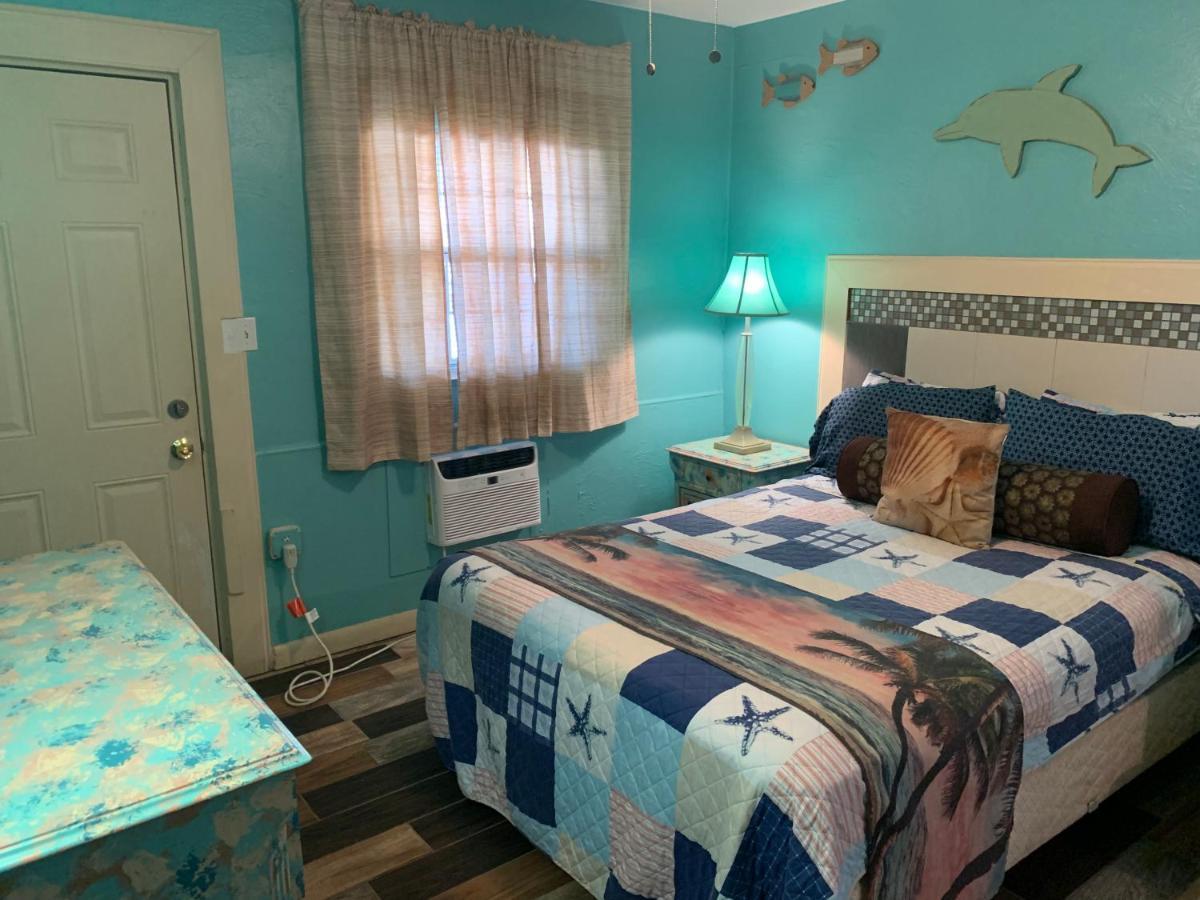 סיינט פיטרסברג Michaels Siesta Motel מראה חיצוני תמונה