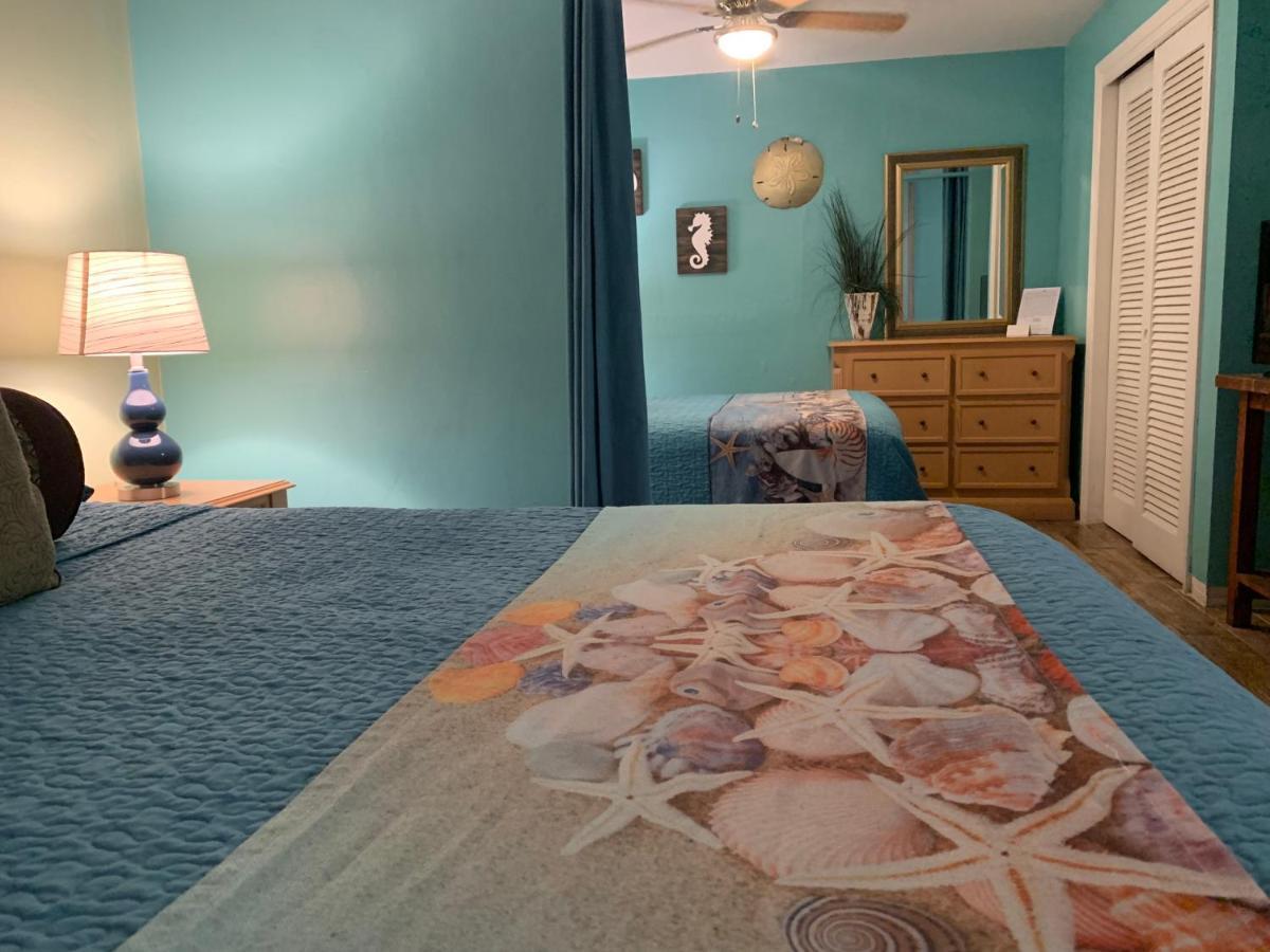 סיינט פיטרסברג Michaels Siesta Motel מראה חיצוני תמונה